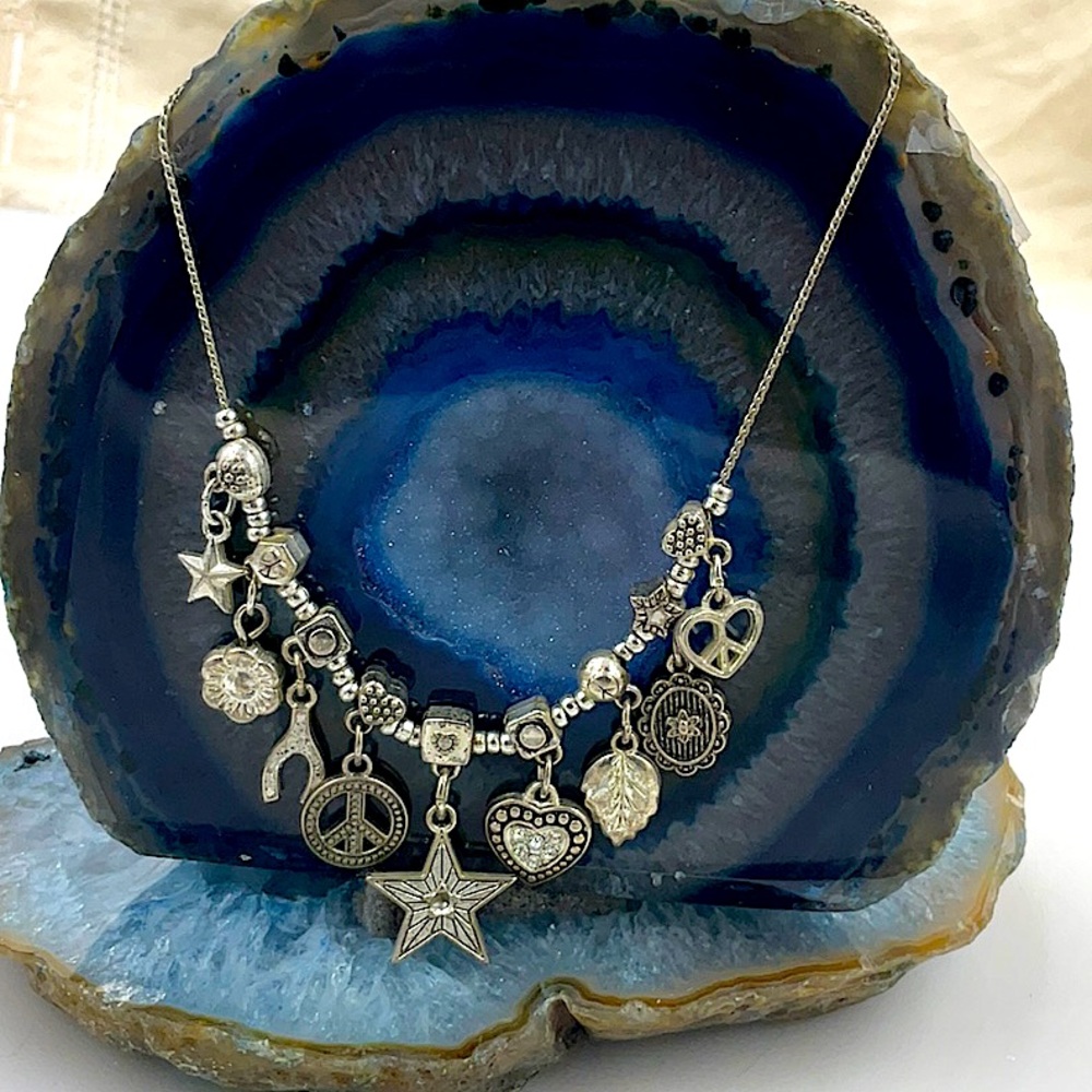 Aero 1987 16” Silver Charm Necklace W/ 2”Ext. (Stars,PeaceSigns,Flowers,Hearts) - Picture 5 of 5